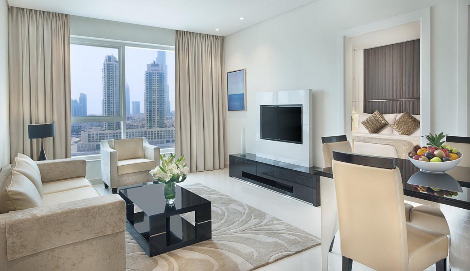 one-bedroom-suite-livingroom
